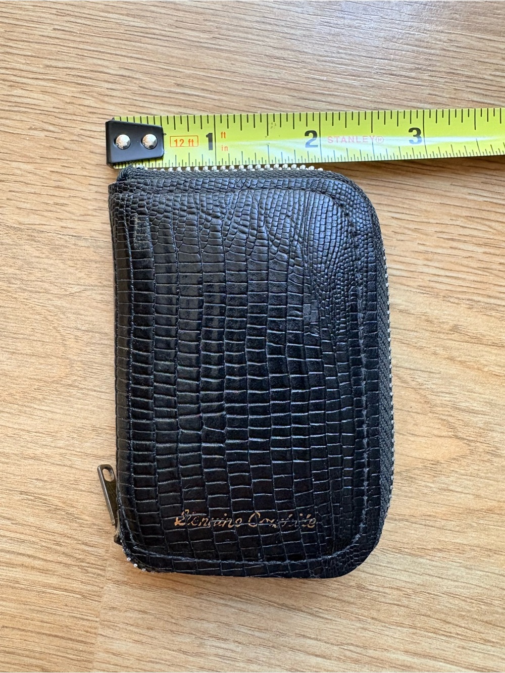 Vintage men’s zip around leather key holder